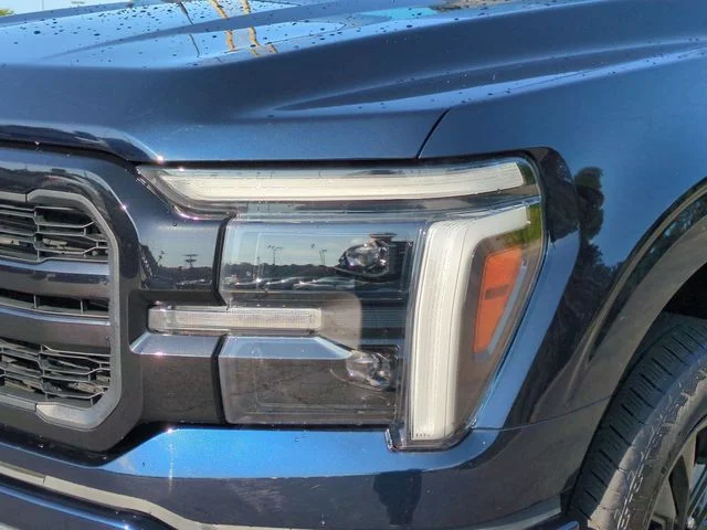 Used 2025 Blue Ford Lariat image 9