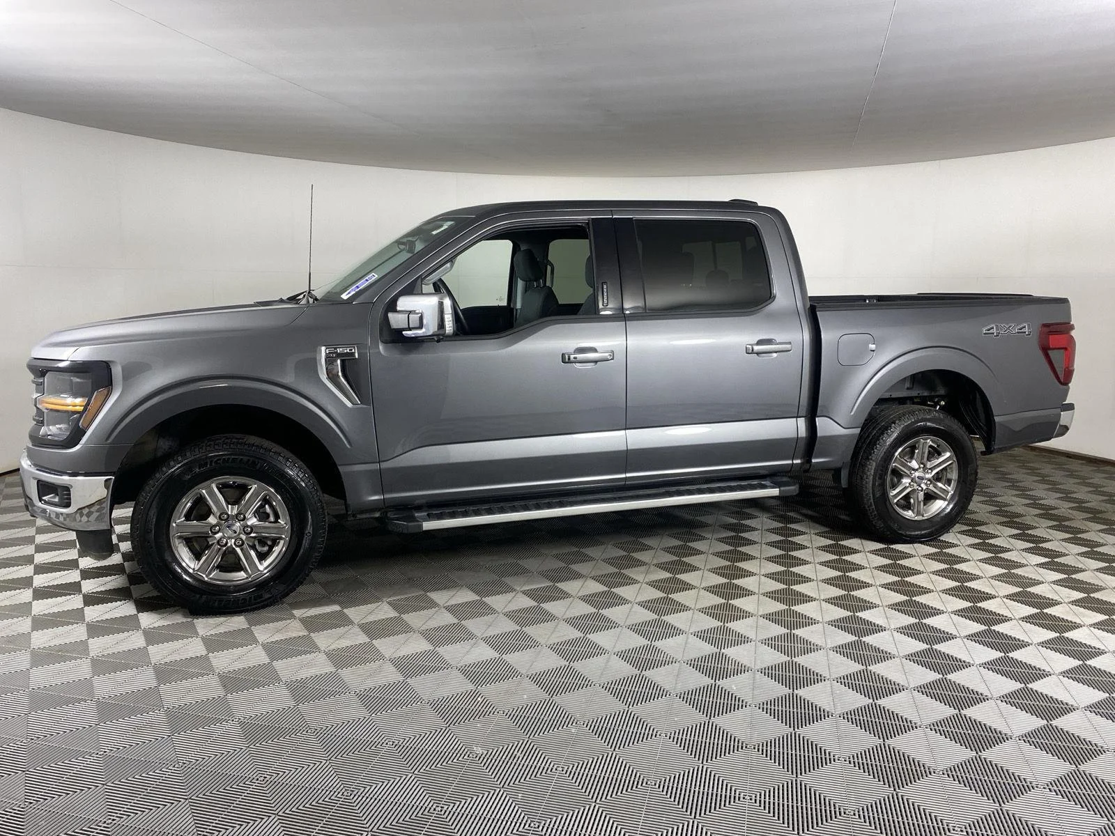 Used 2024 Carbonized Gray Ford XLT image 4