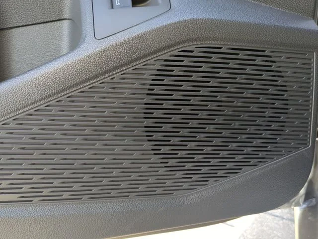 2025 Volkswagen Jetta Sport - Photo 18