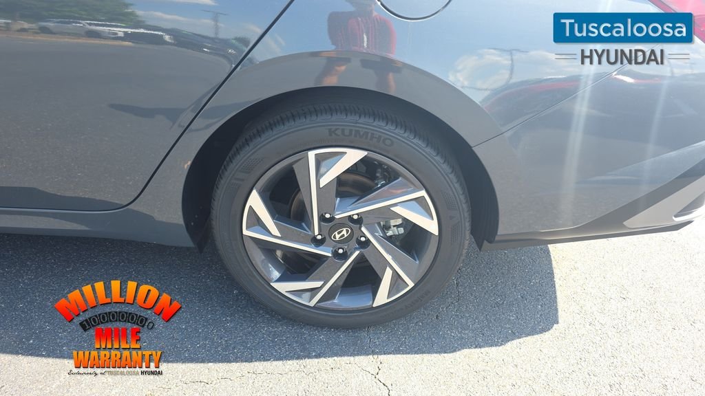 Certified Used 2025 Gray Hyundai SEL Convenience image 11