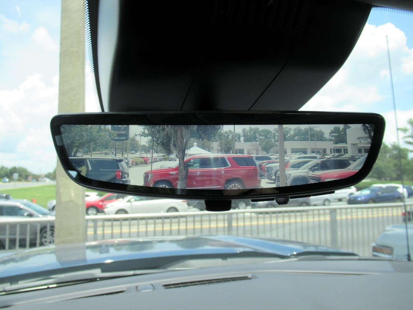Used 2026  GMC Denali image 31