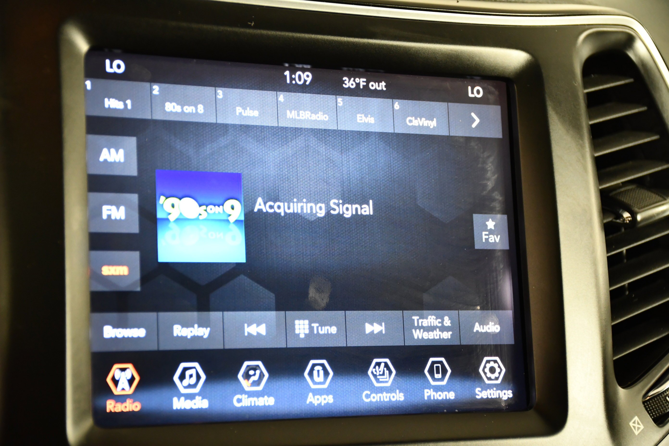 Used 2021 Velvet Red Pearlcoat Jeep 80th Anniversary image 26