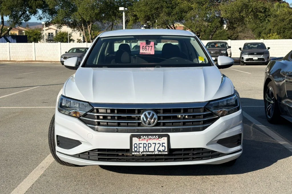 Used 2019 White Silver Metallic Volkswagen 1.4T S image 3
