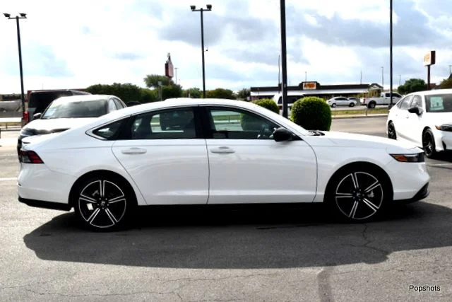 2025 Honda Accord Hybrid Sport - Photo 3