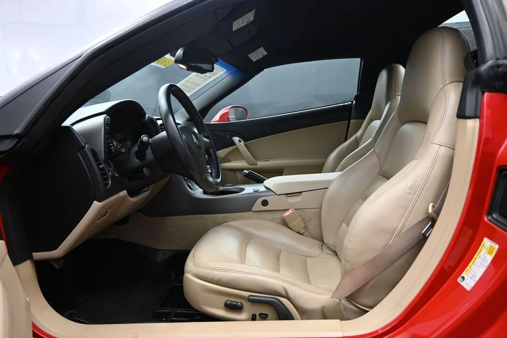 Used 2006 Red Chevrolet Base image 9