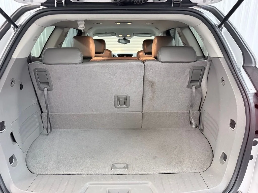 Used 2014 Silver Chevrolet LT image 30