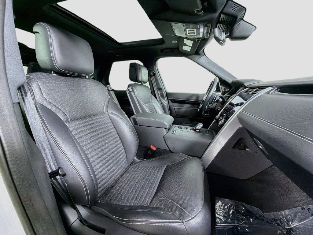 Certified Used 2023 White Land Rover S R-Dynamic image 30