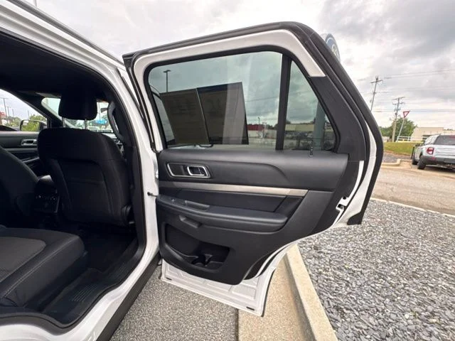 Used 2018 White Ford XLT image 22