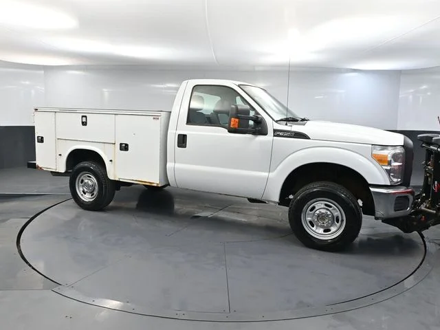 Used 2014 White Ford XL image 3