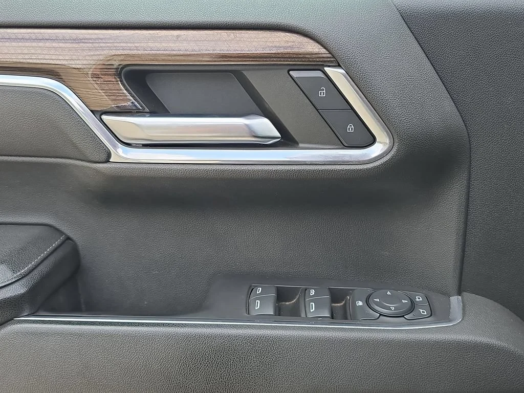 2023 Chevrolet Silverado 1500 LT - Photo 24