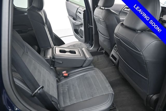 Used 2024  Mitsubishi SE image 31
