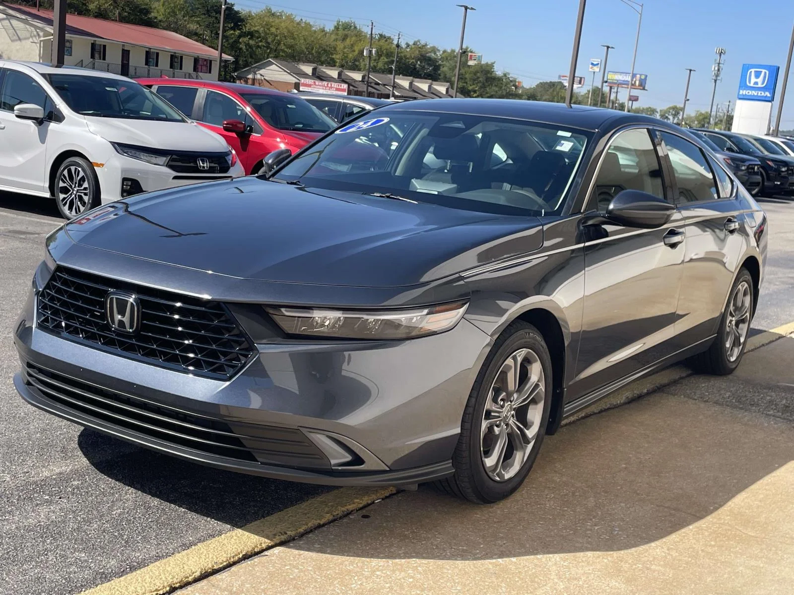 Used 2024 Meteorite Gray Metallic Honda EX CVT image 4