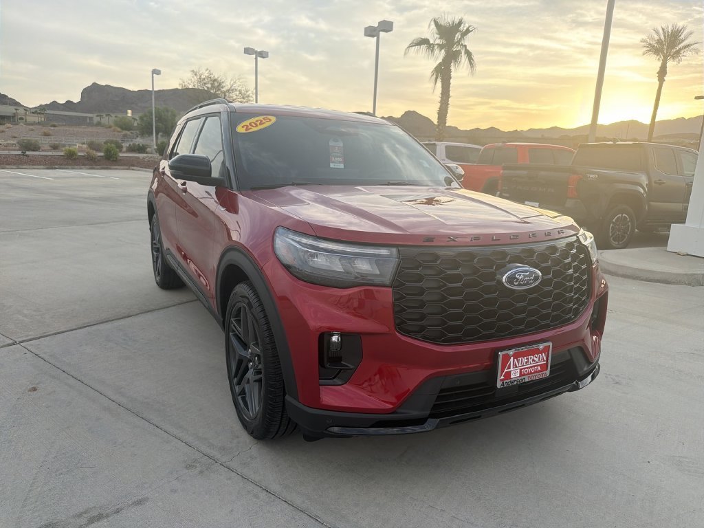 Used 2025 Red Ford ST-Line image 3