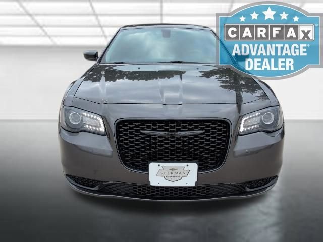 2023 Chrysler 300 Touring - Photo 24