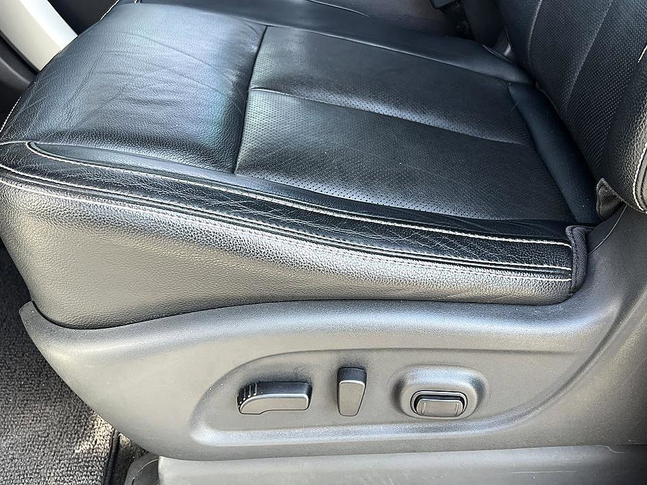 Used 2019 Brilliant Silver Metallic Nissan PRO-4X image 21
