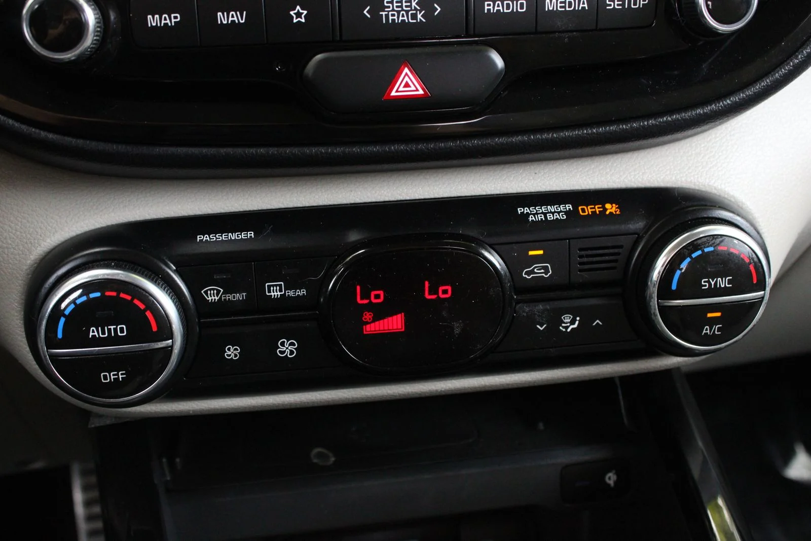 Used 2020  Kia EX image 20