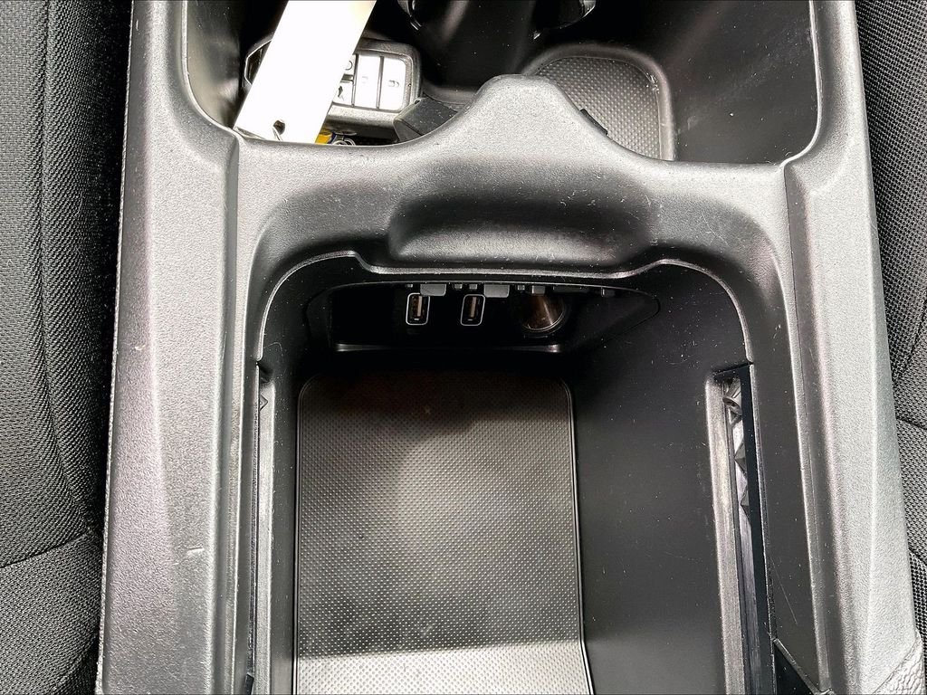 Used 2018 White Honda EX image 12