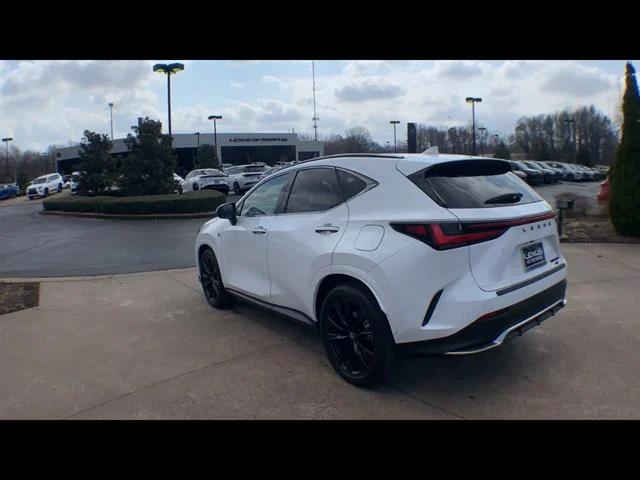 2026 Lexus NX PHEV 450h+ - Photo 6