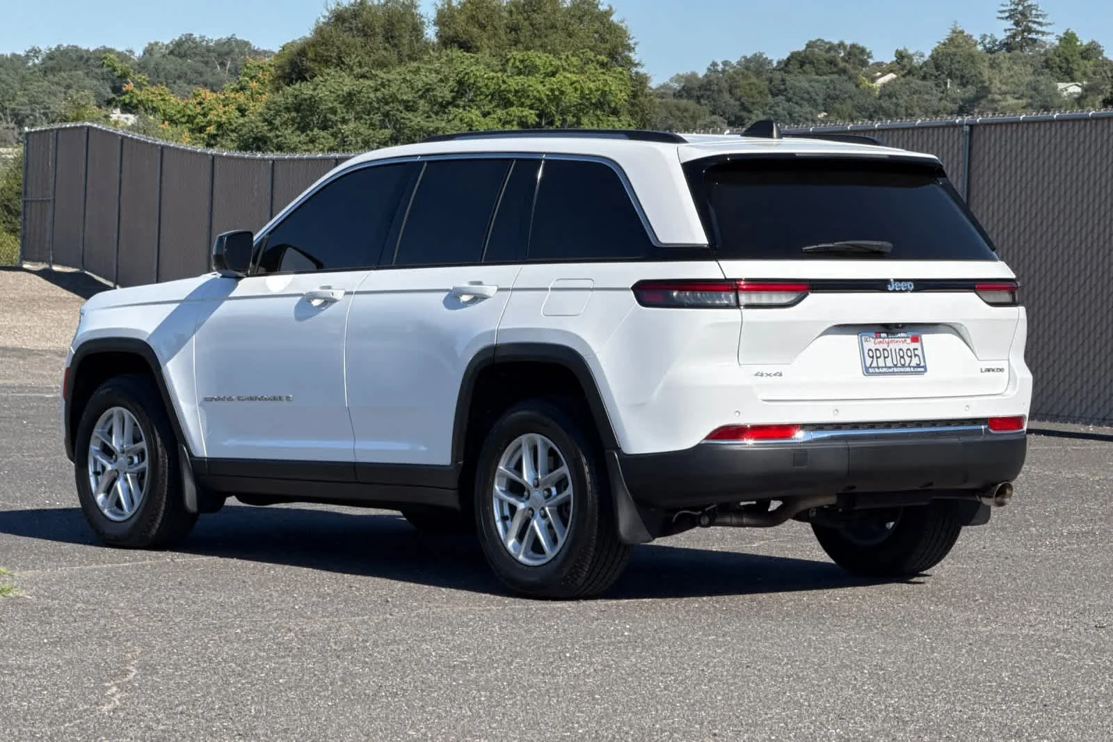Used 2024 Bright White Clearcoat Jeep Laredo X image 5