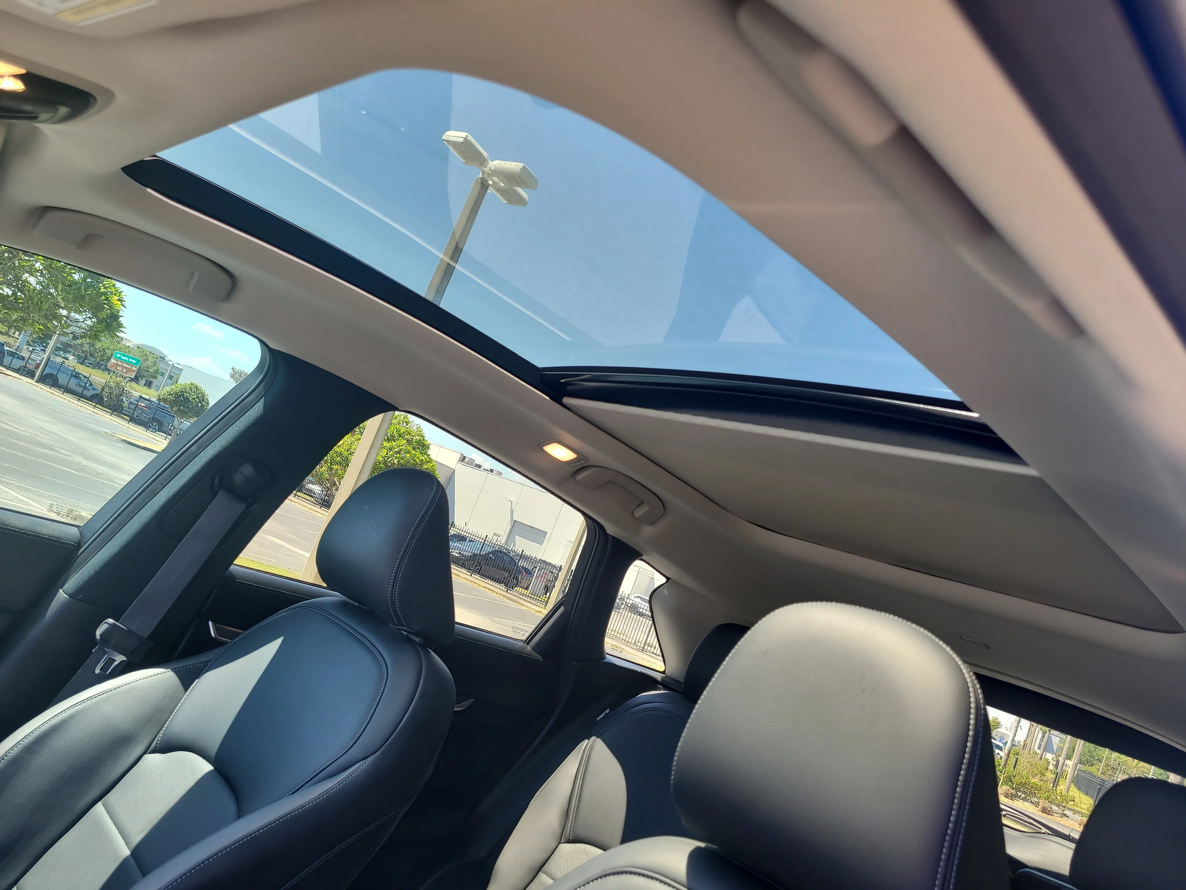 Used 2023 Slate Gray INFINITI LUXE image 22