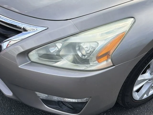 Used 2015  Nissan 2.5 SV image 8