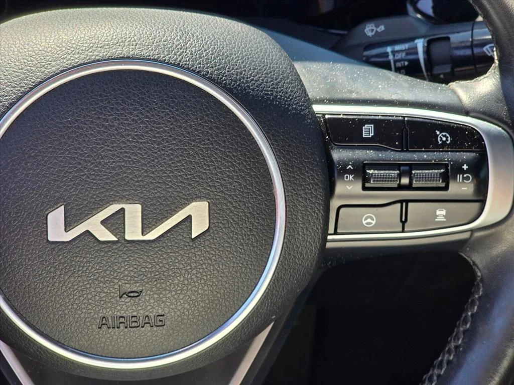 Used 2023 Red Kia GT-Line image 17