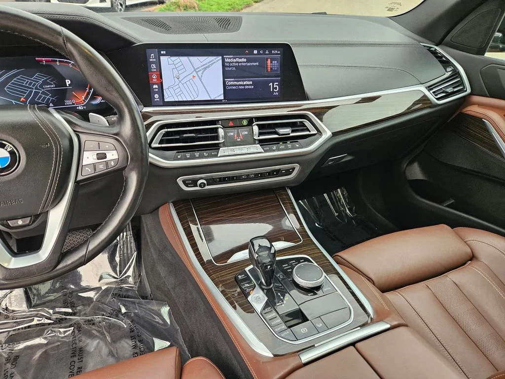 Used 2020 Arctic Grey Metallic BMW xDrive40i image 26