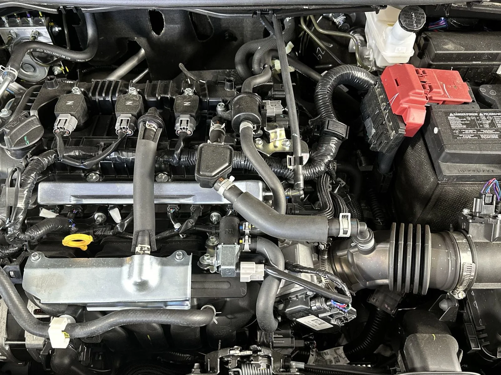 2025 Nissan Versa Sedan SR - Photo 28