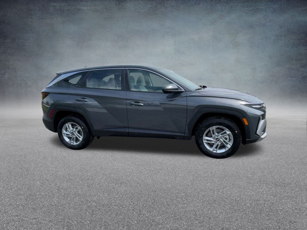 2025 Hyundai Tucson SE - Photo 27