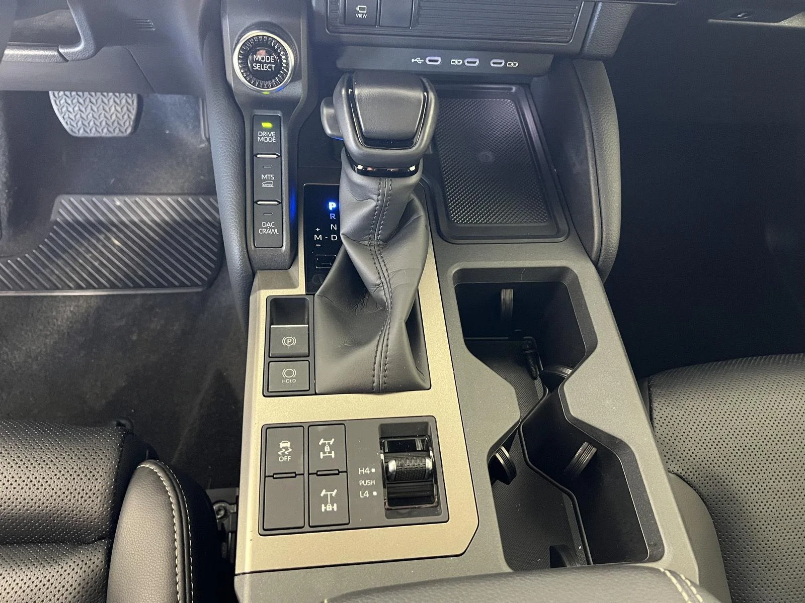 Used 2025 Underground Toyota Base image 18