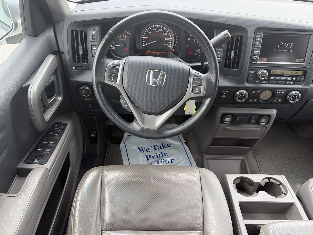 Used 2012 Silver Honda RTL image 15