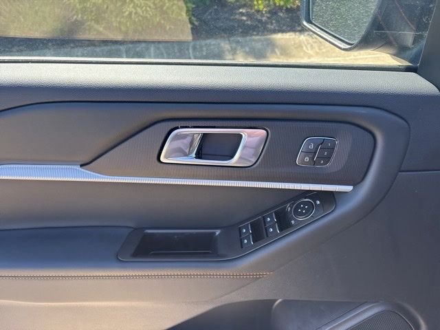 New 2026 Agate Black Metallic Ford Tremor image 13