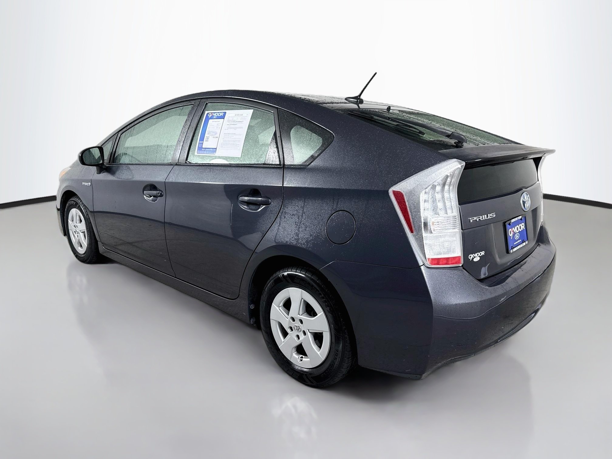 Used 2010 Winter Gray Metallic Toyota II image 5
