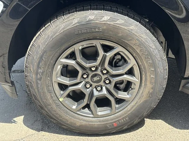 New 2026 Agate Black Metallic Ford Active image 7
