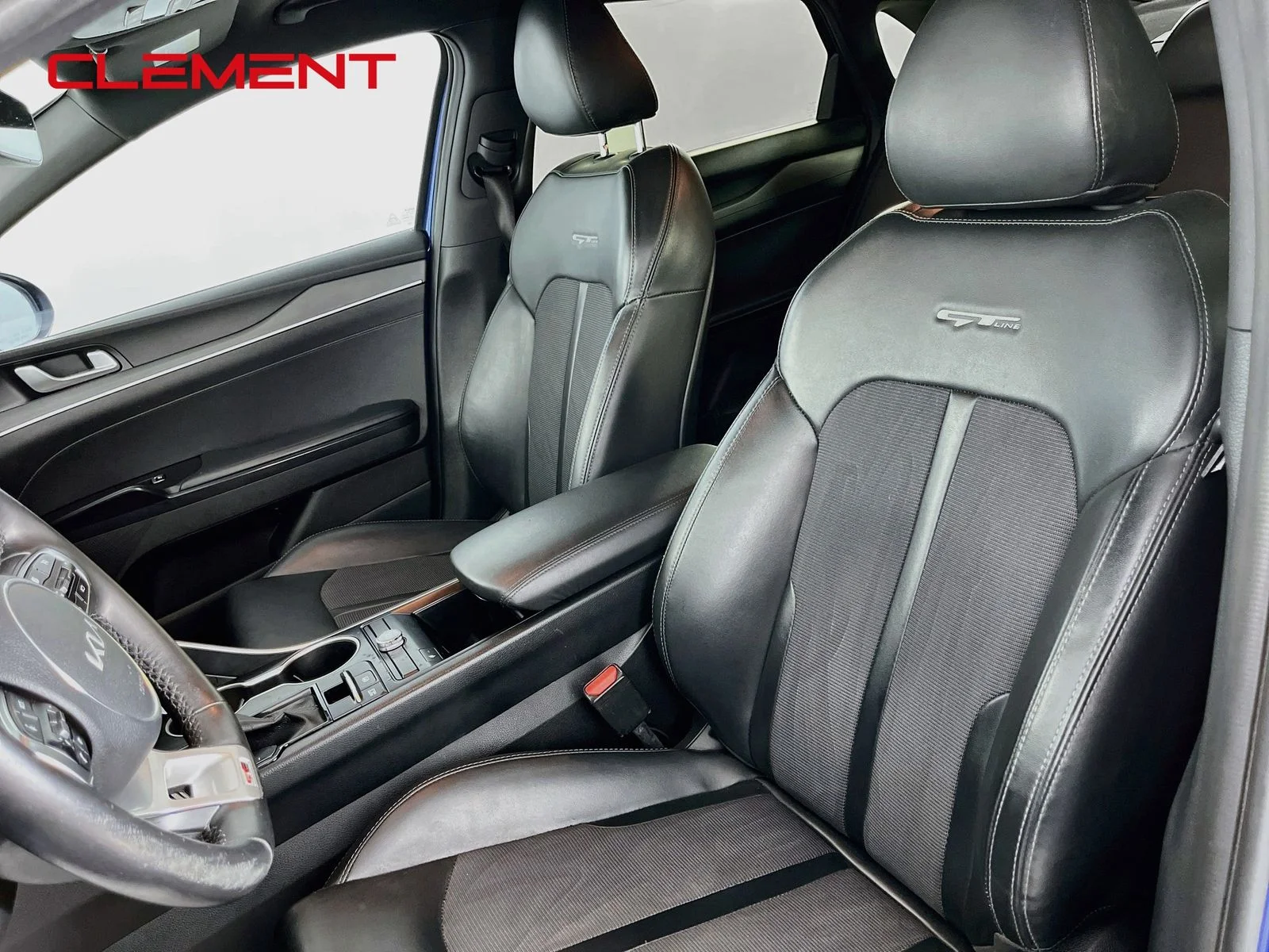 Used 2022 Blue Kia GT-Line image 27