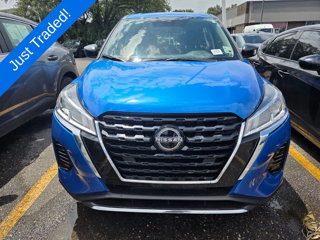 Used 2025 Blue Nissan S image 2