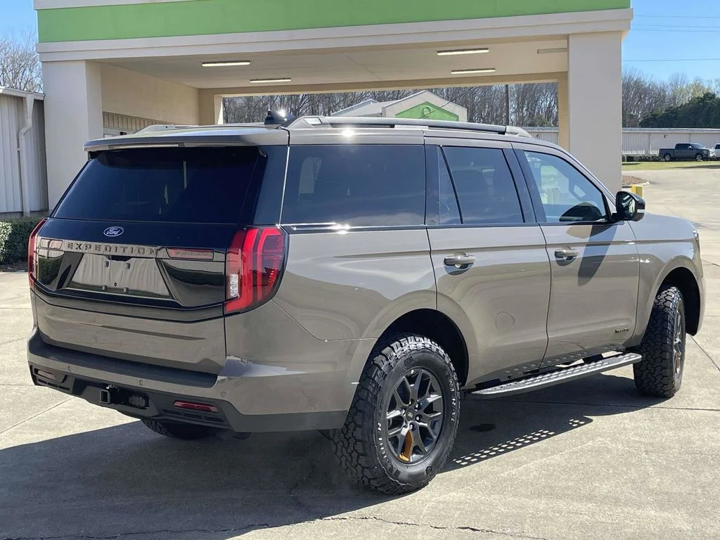New 2026 Marsh Gray Ford Tremor® image 3
