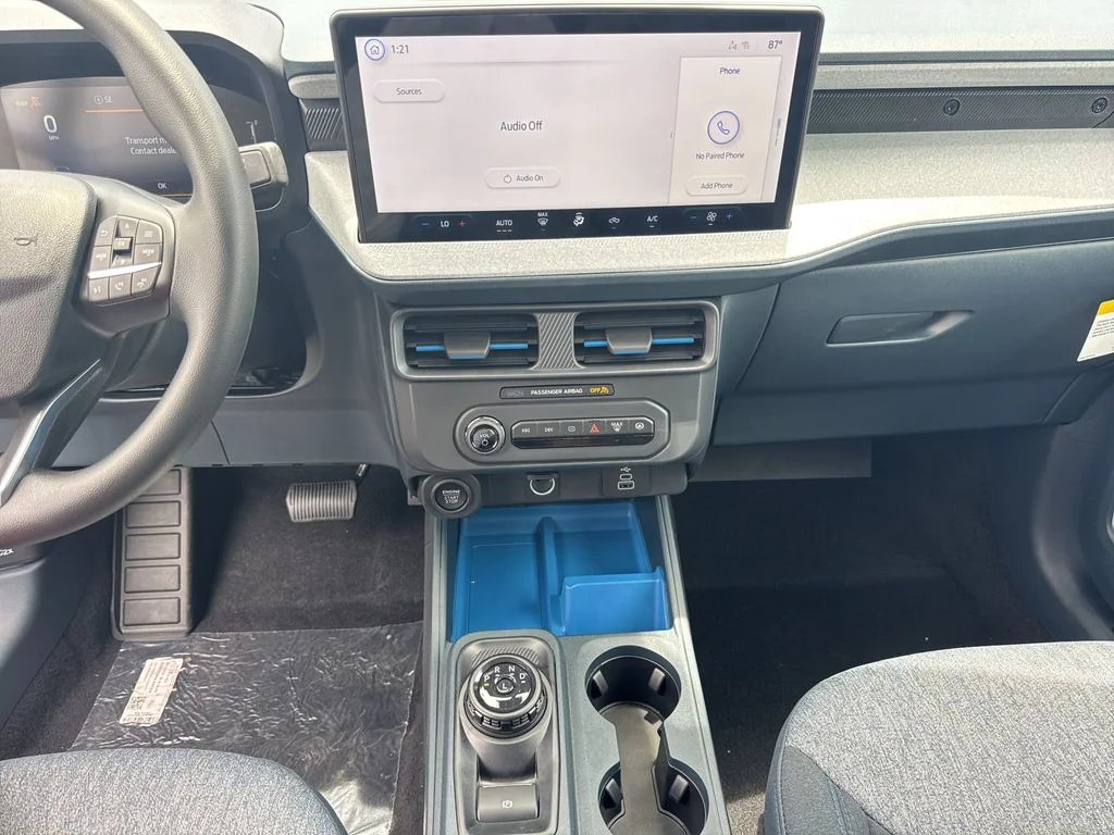 New 2026 Carbonized Gray Metallic Ford XLT image 27