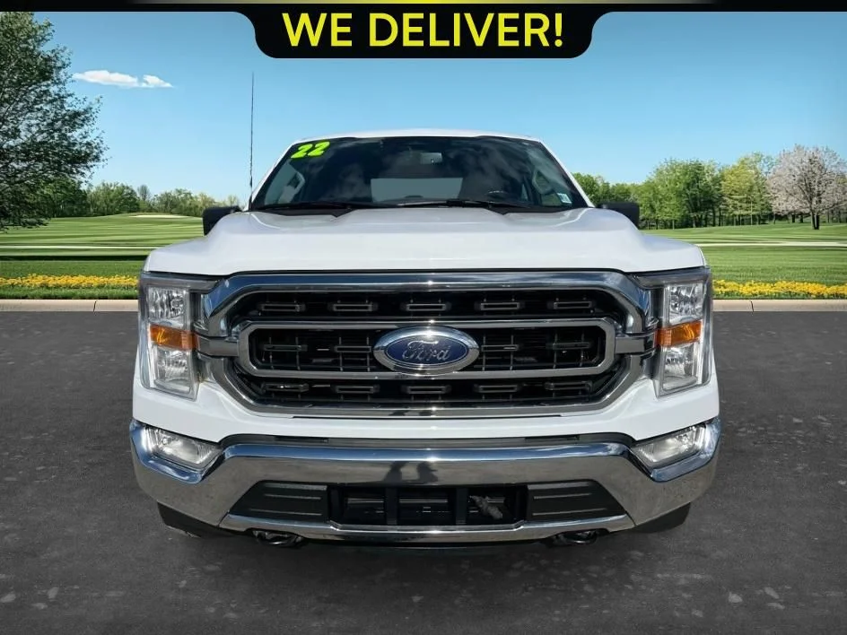 Used 2022 White Ford XLT image 2