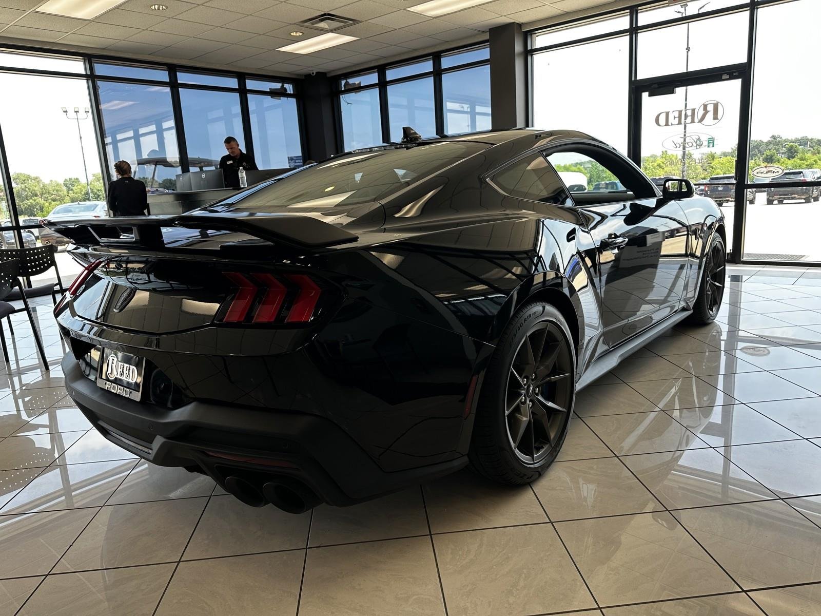 2024 Ford Mustang Dark Horse - Photo 8