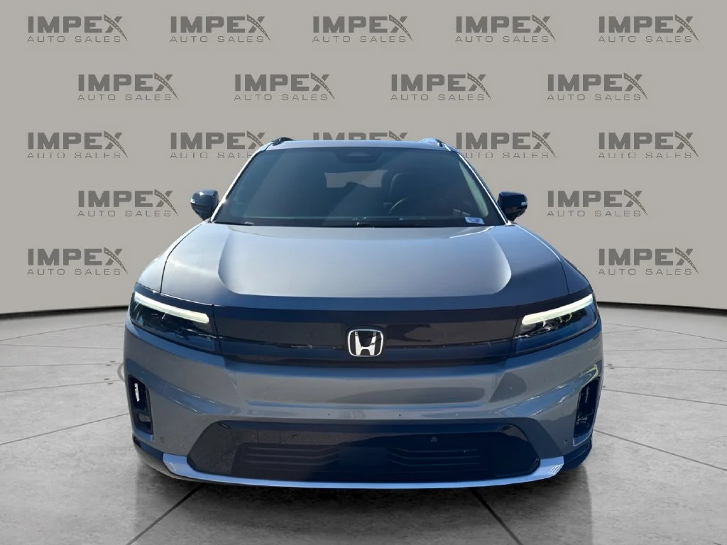 Used 2025 Silver Honda Touring image 8