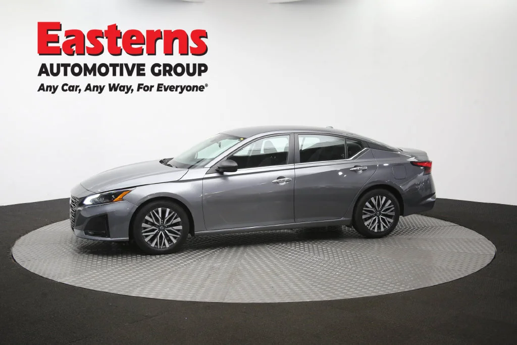 Used 2024 Gray Nissan 2.5 SV image 59
