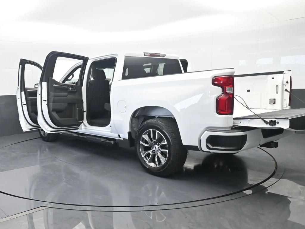 Used 2023 Summit White Chevrolet RST image 75