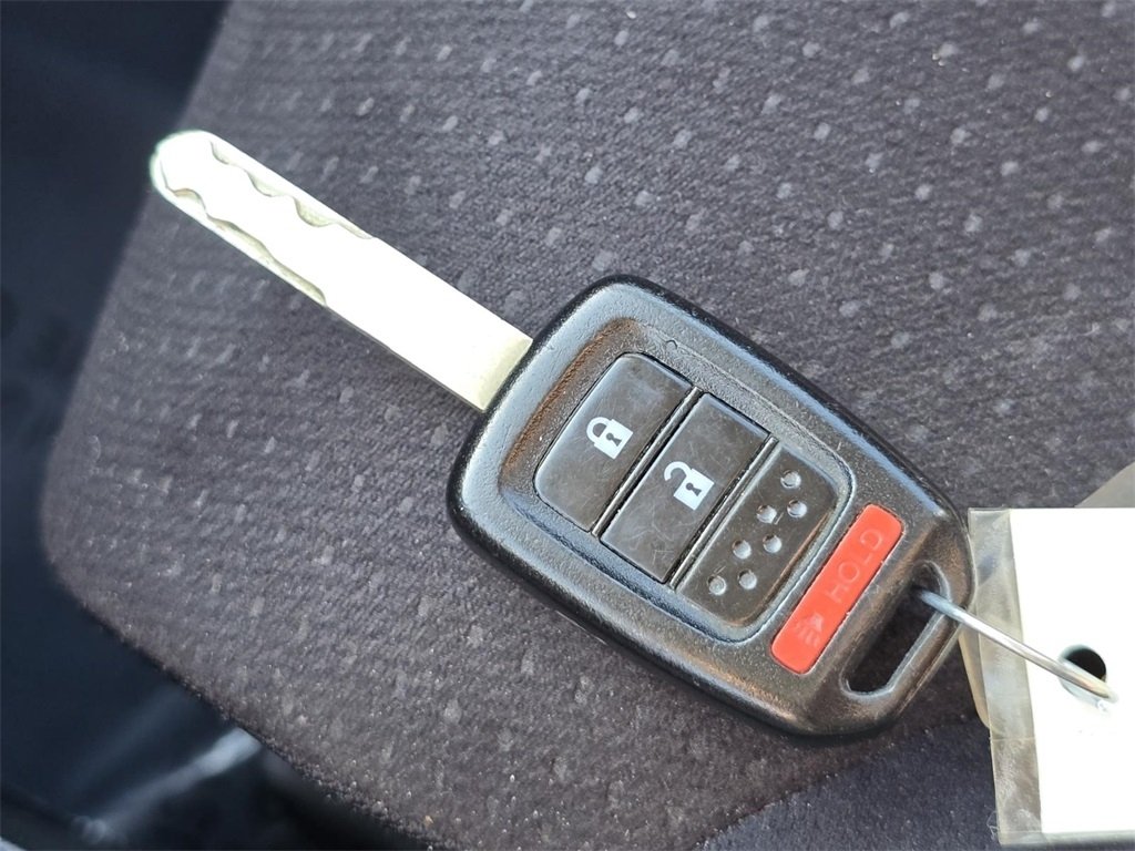 Used 2014  Honda EX image 35