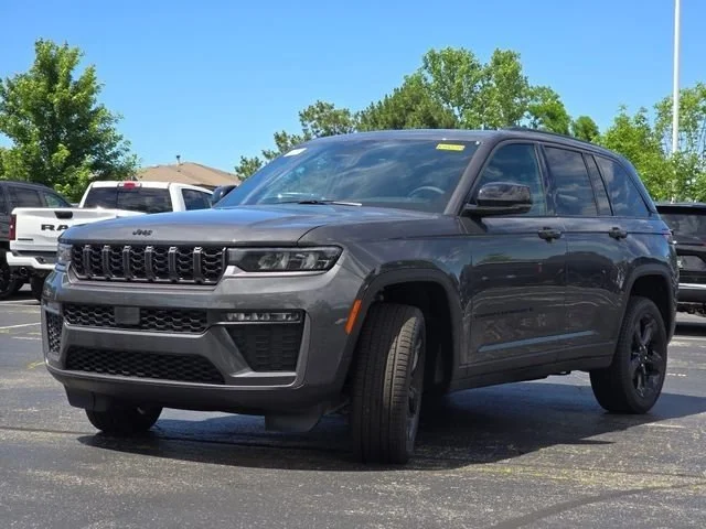 New 2026 Baltic Gray Metallic Clearcoat Jeep Limited image 17