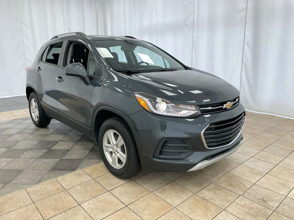 Used 2022 GRAY Chevrolet LT image 33