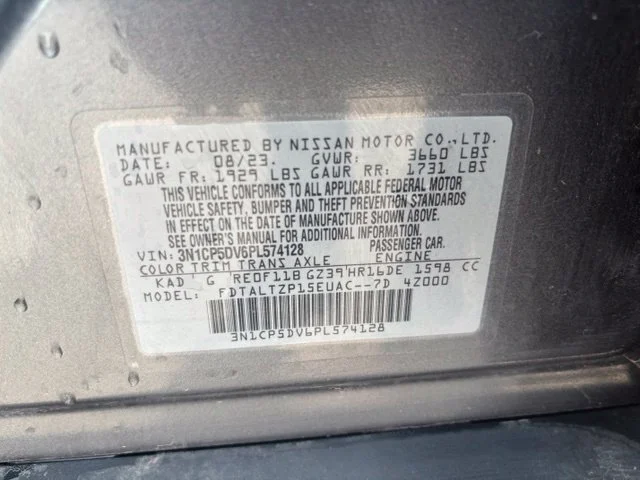 Used 2023 Gray Nissan SR image 14