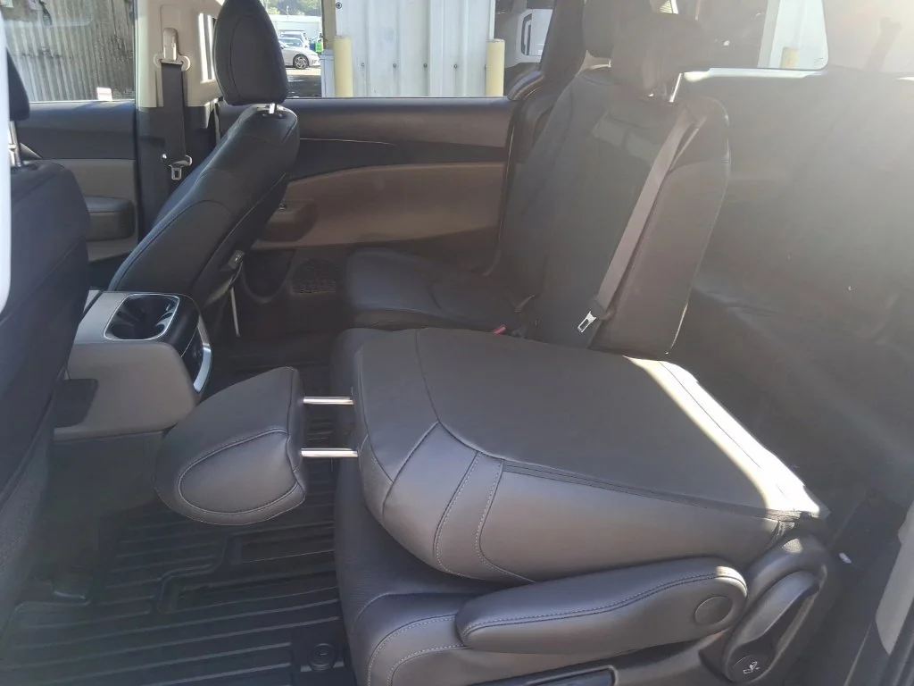 Used 2026 White Kia LXS image 18