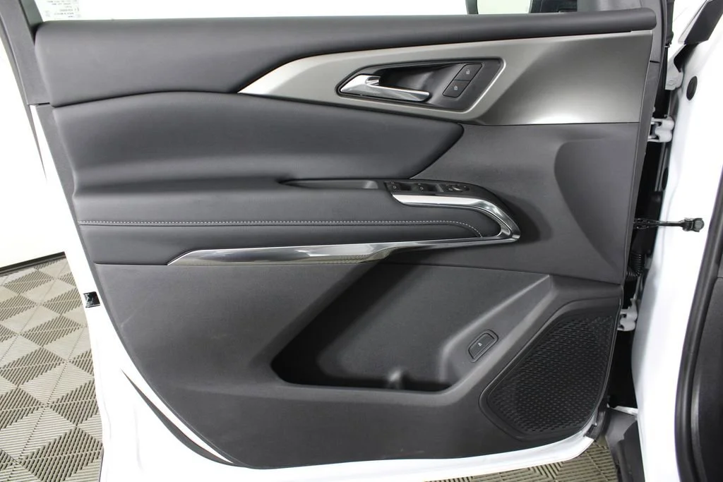 New 2026 Summit White Chevrolet LT image 12