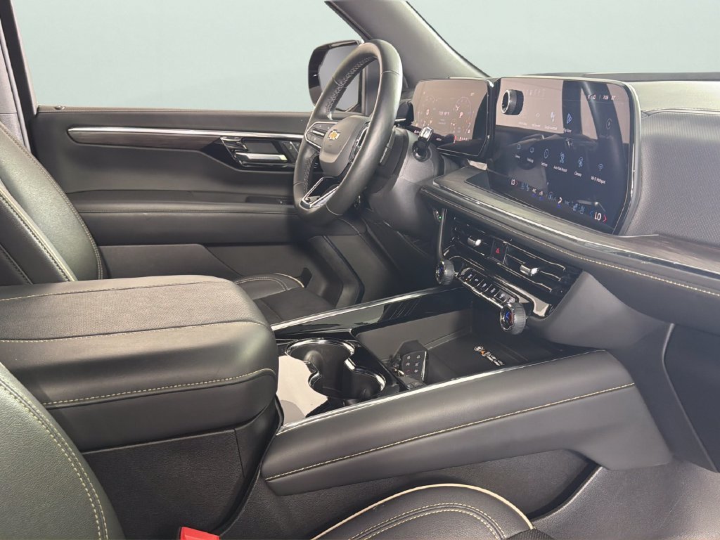 Certified Used 2025 Black Chevrolet Premier image 37